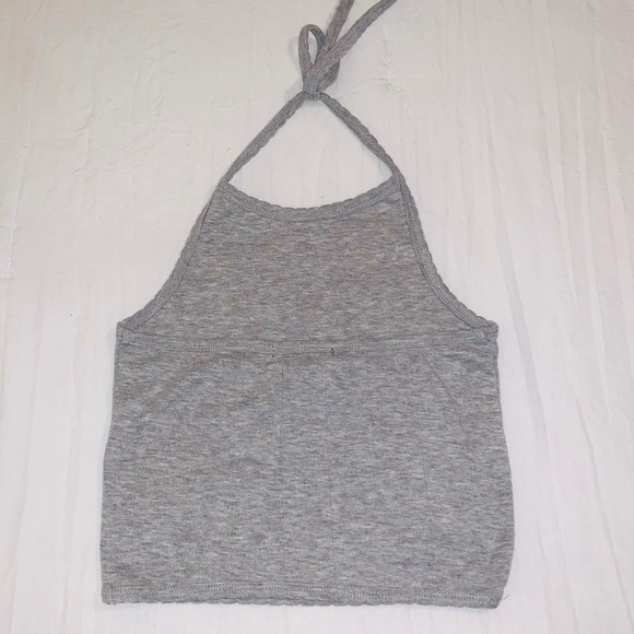 4/$25♦️ FOREVER 21 Gray Halter Crop Top - Picture 3 of 3